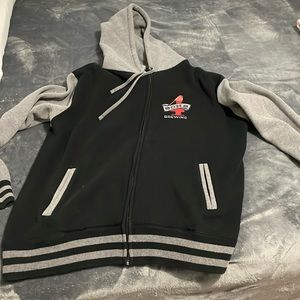 4 sons brewery Zip up